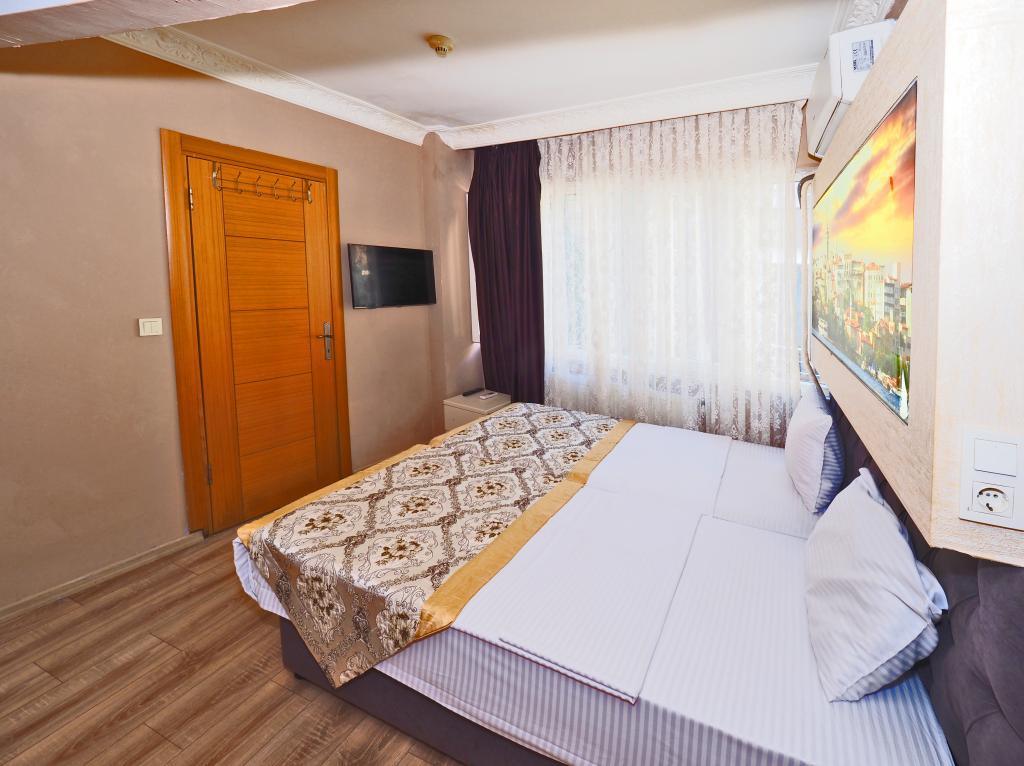Preferred Hotel Old City — 9