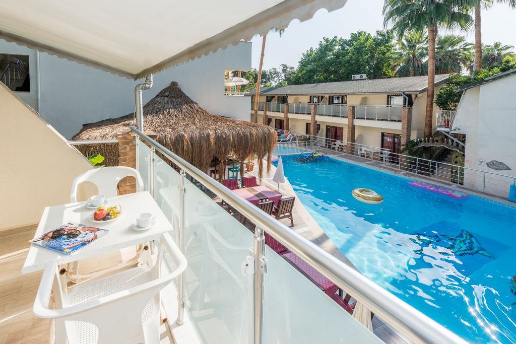 Tropic Hotel — 6