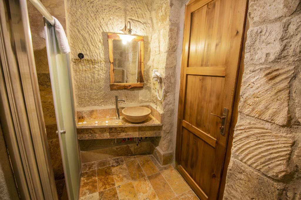 Kayadibi Cave Otel — 10