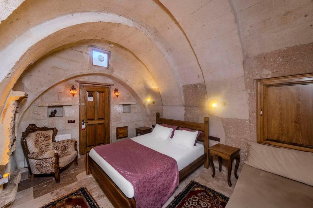 Zula Cave House — 10