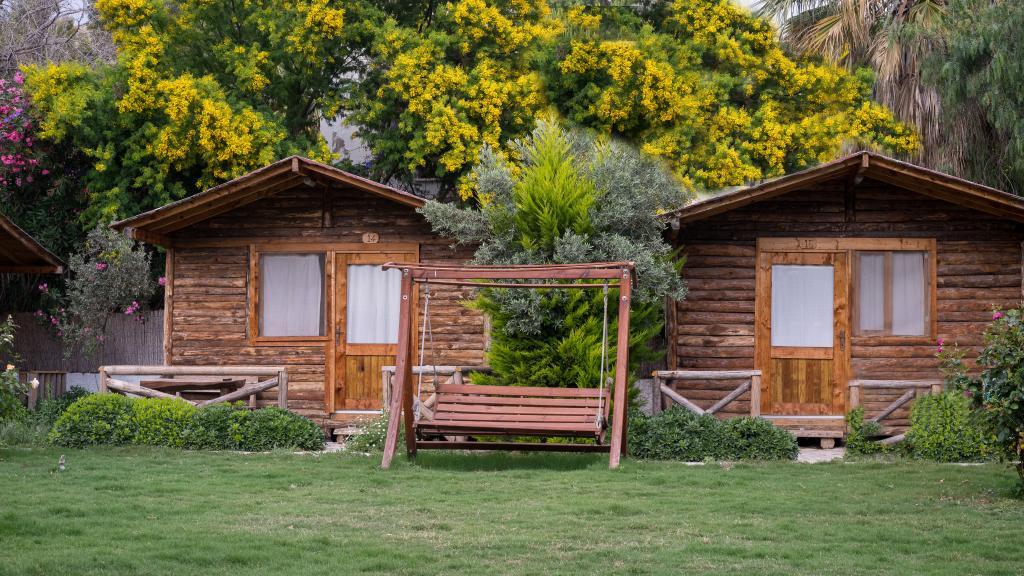 Pitos Bungalows