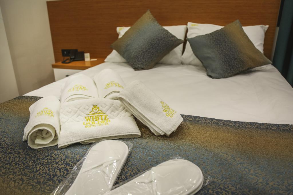 White Golden Suite Hotel — 9