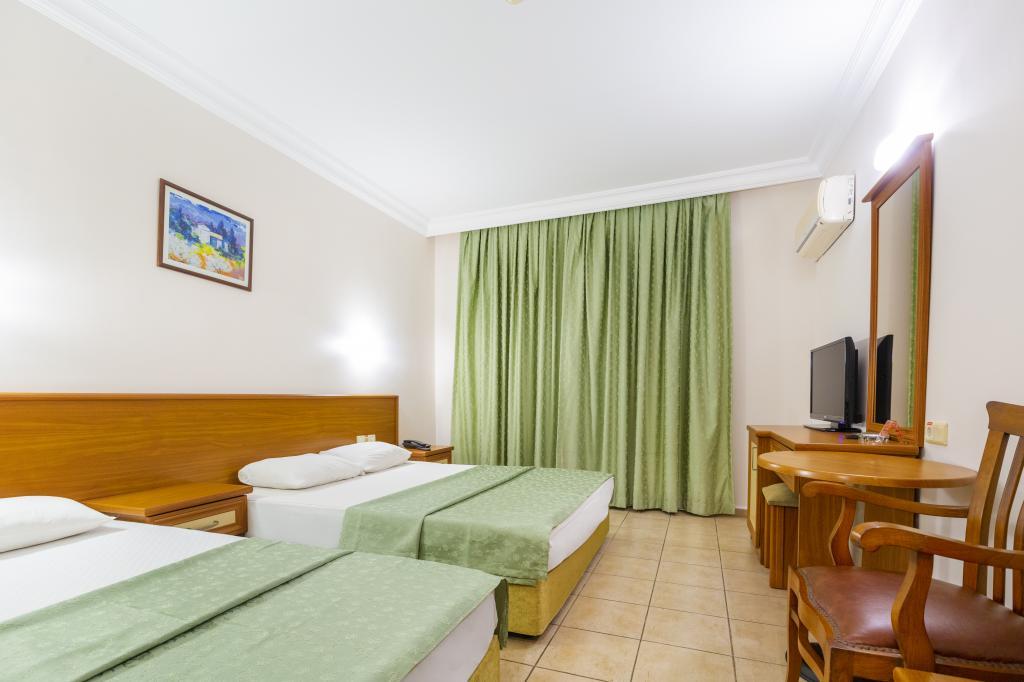 Alanya Beach Otel — 4