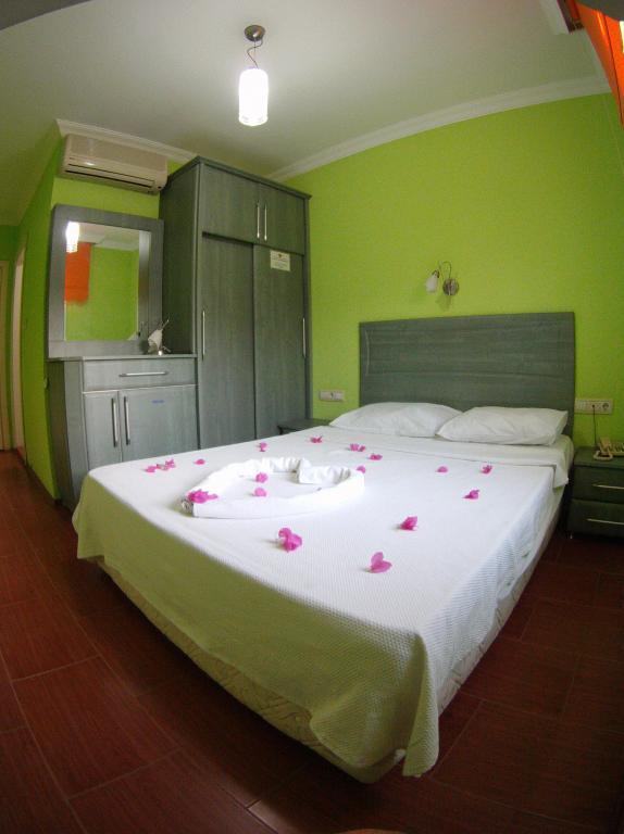 Seçkin Best Hotel — 9