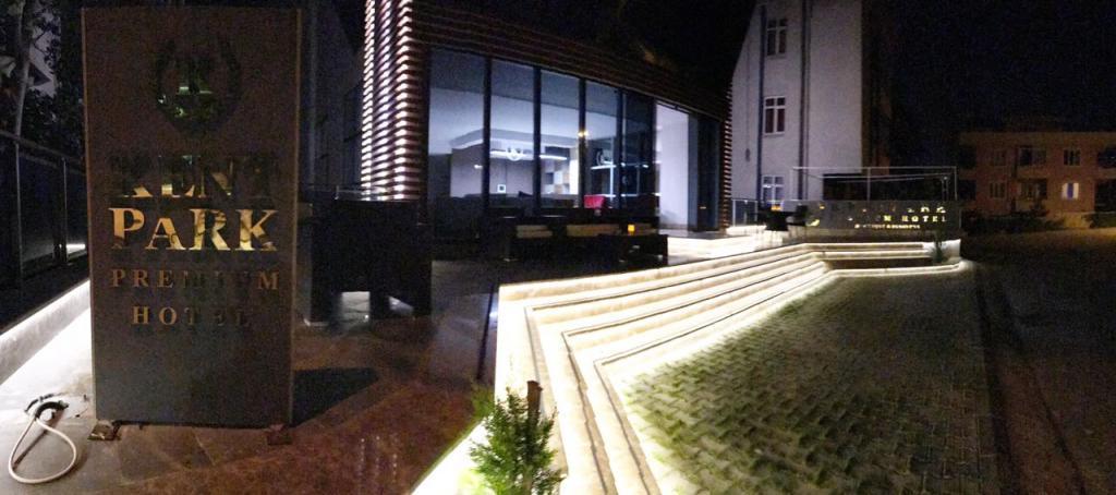 Kentpark Premium Hotel — 3
