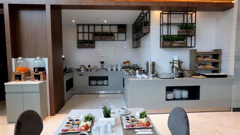 İbis Styles Hotel Bornova — 10