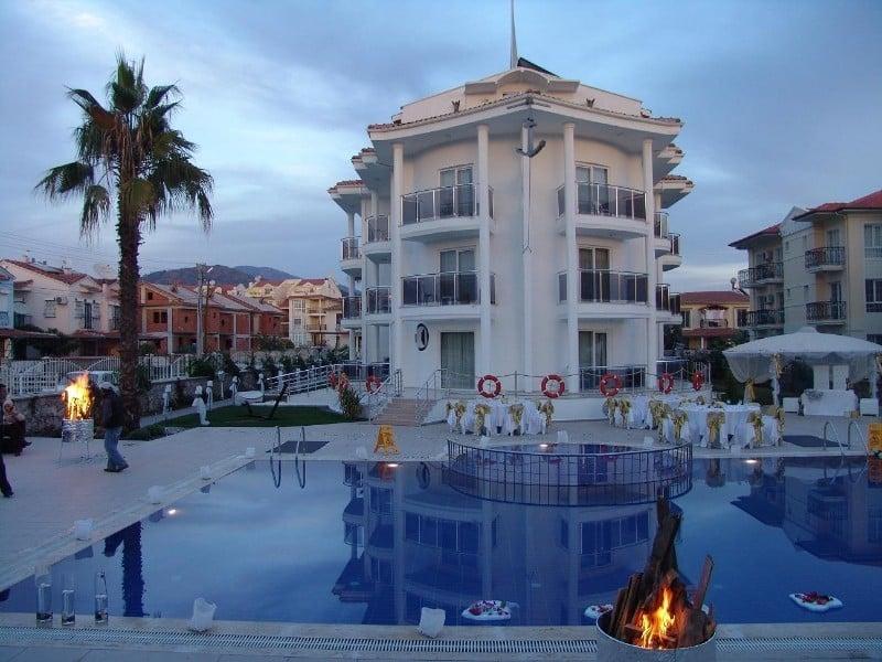 Nevada Hotel & Spa — 4