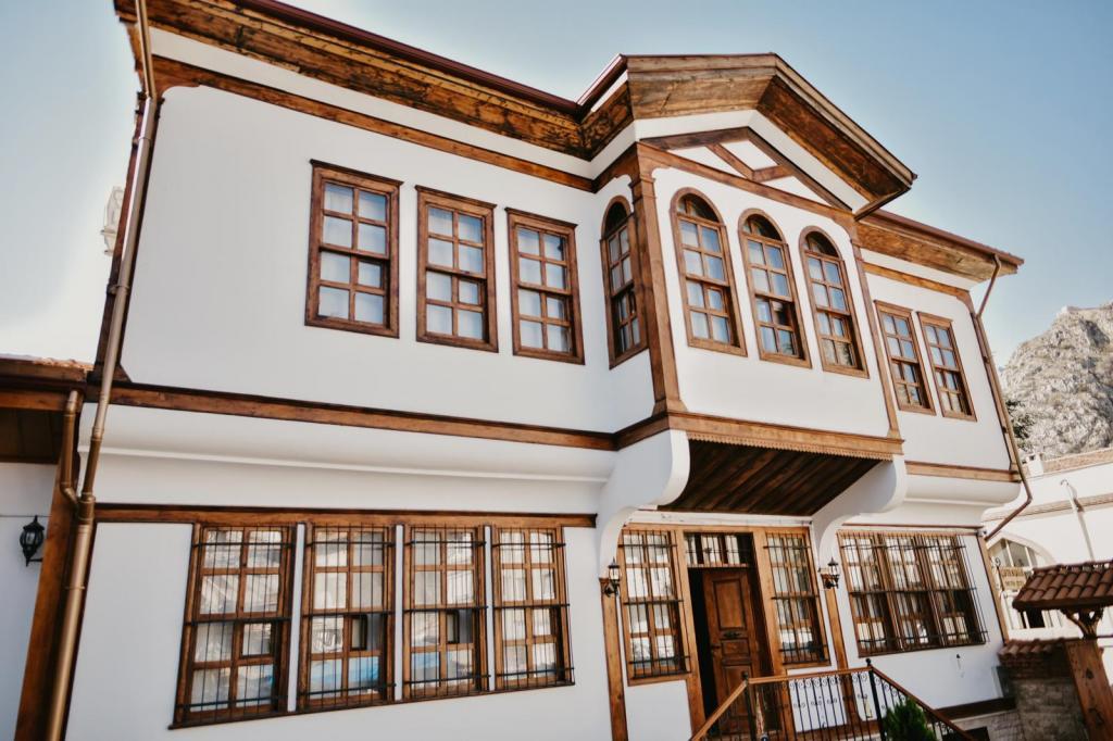 Çifte Konak Butik Otel — 9
