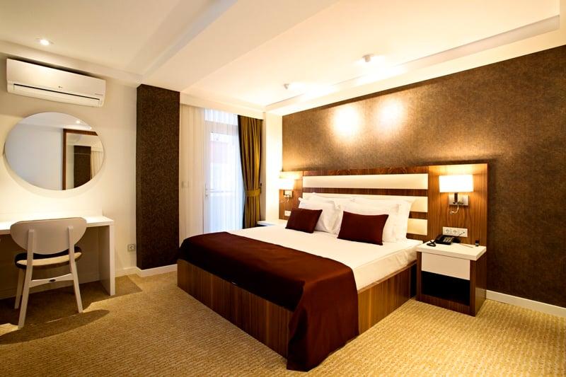 End Glory Hotel — 8