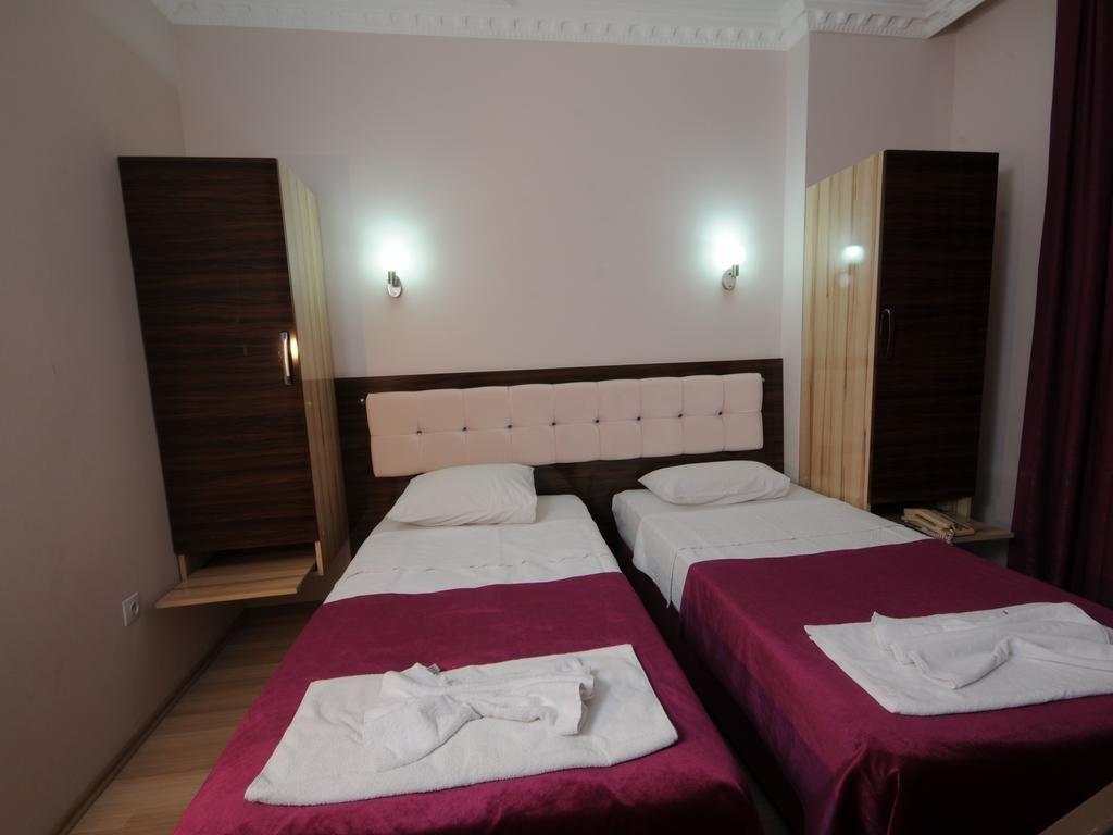 Rosy Hotel — 10