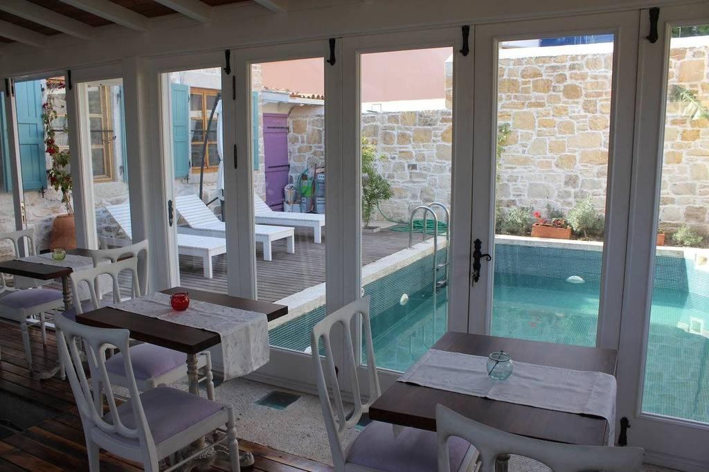 Eski Taş Otel(+12 yaş Üzeri) — 2