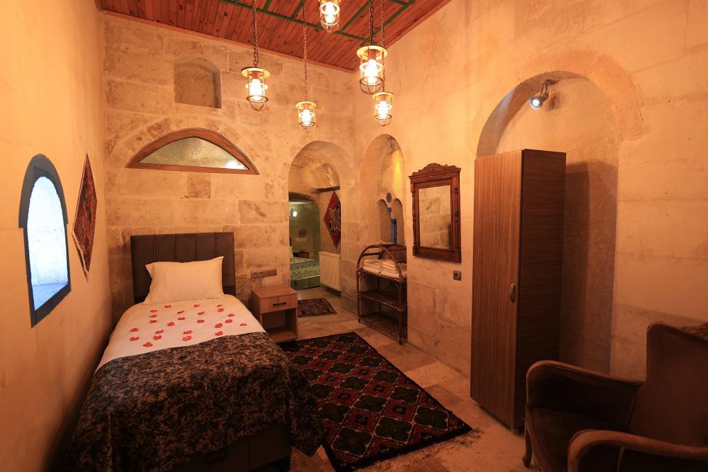 Pacha Cave Hotel — 2