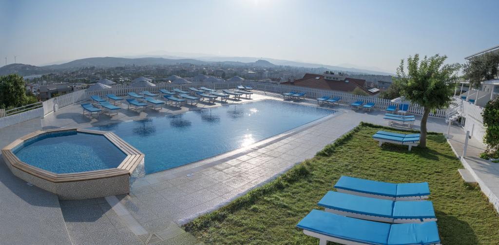 Thea Teos Butik Hotel — 9