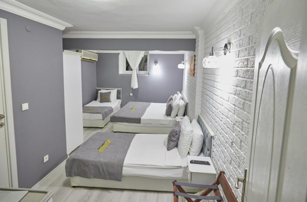 Unique Suite Hotel — 3