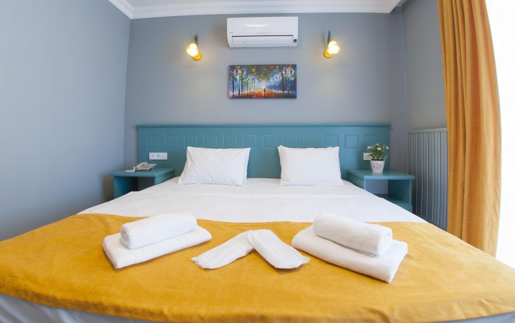Room Room Motel — 4