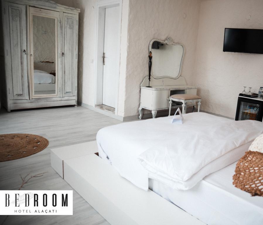 Bedroom Hotel Alaçatı — 7