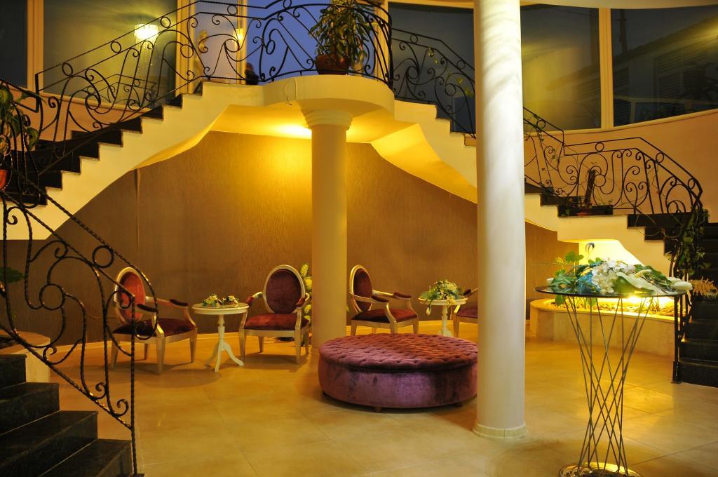 Nevada Hotel & Spa — 8