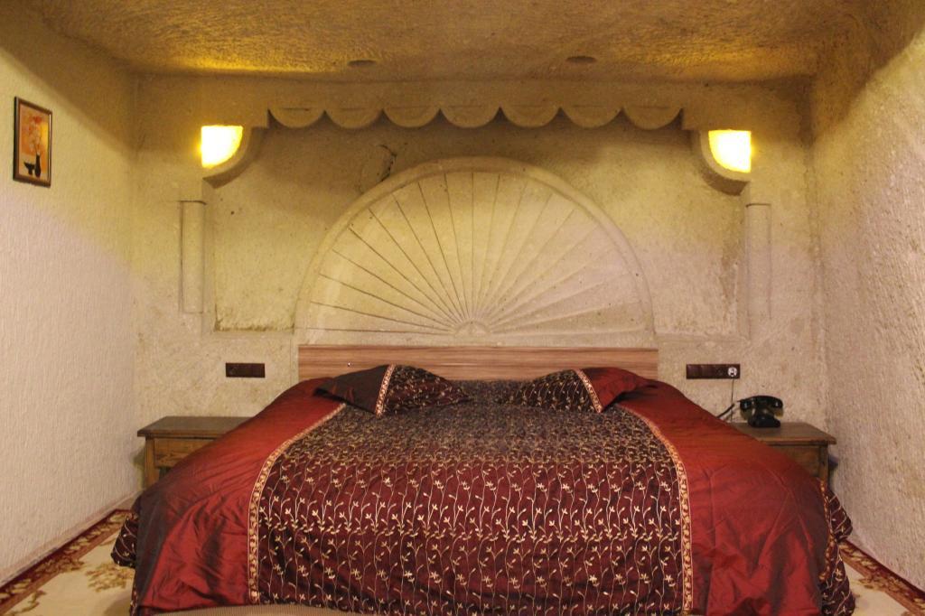 Dilek Tepesi Cave Hotel