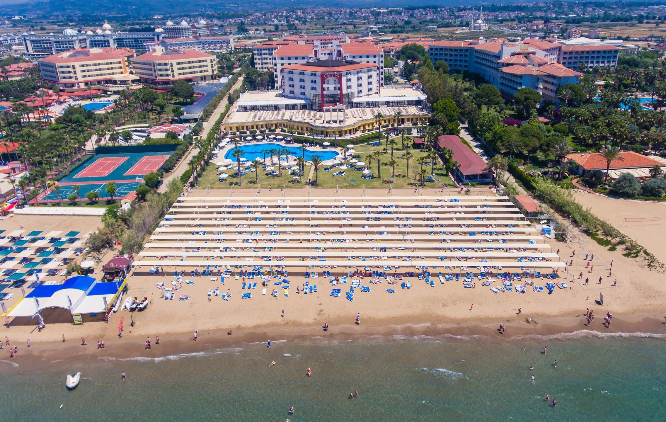 Cesars Resort Side