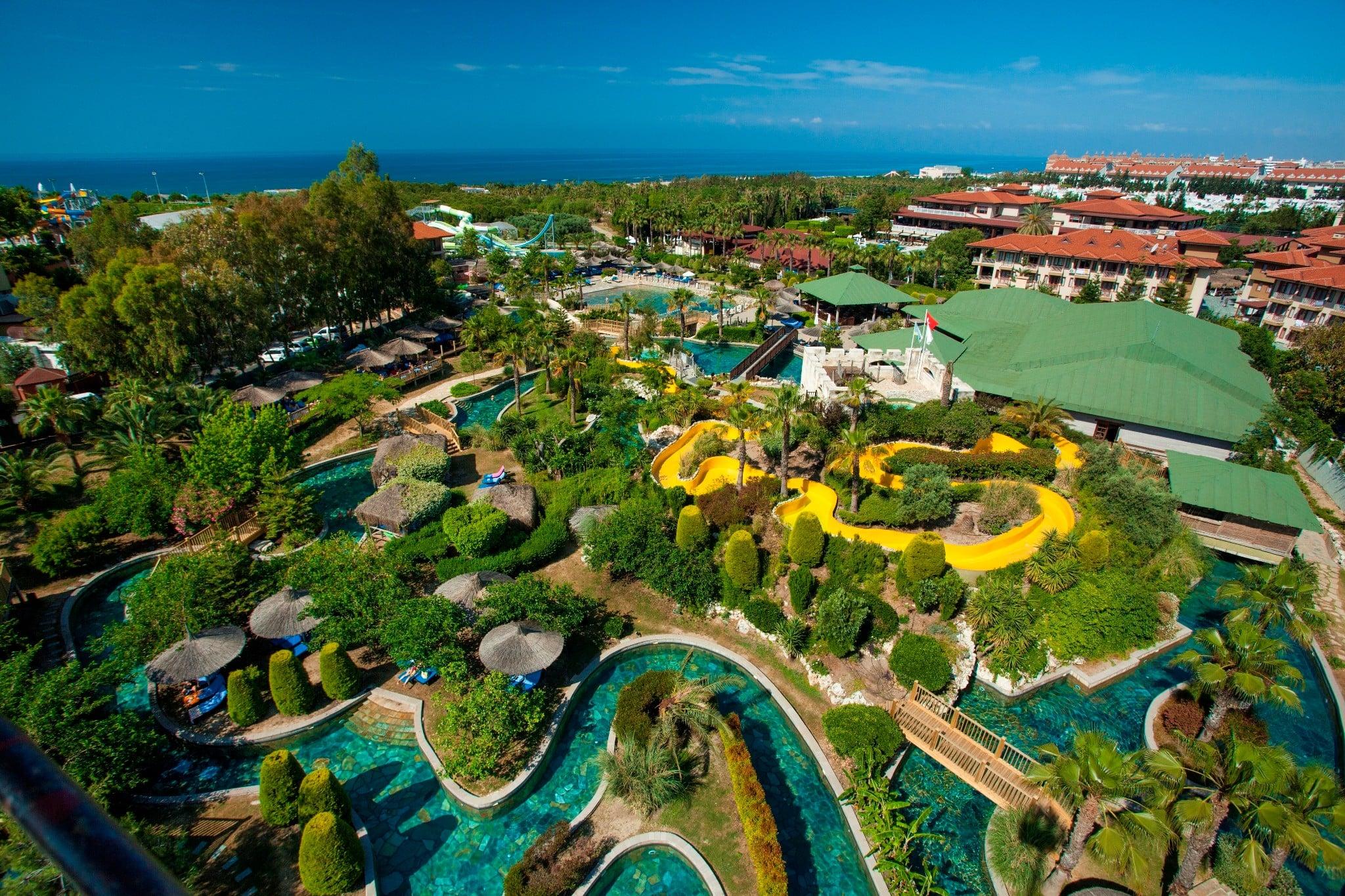 Club Grand Side Amazon Water World — 8