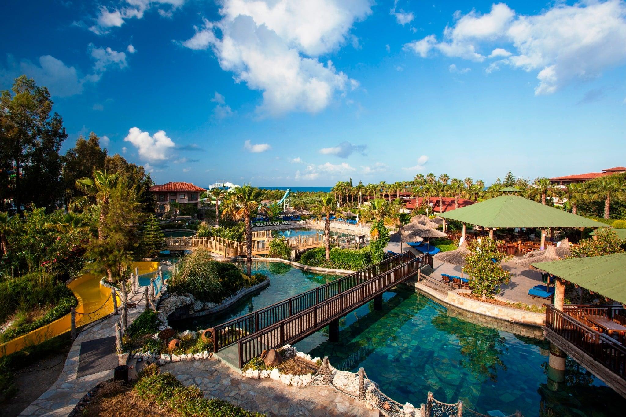 Club Grand Side Amazon Water World — 9