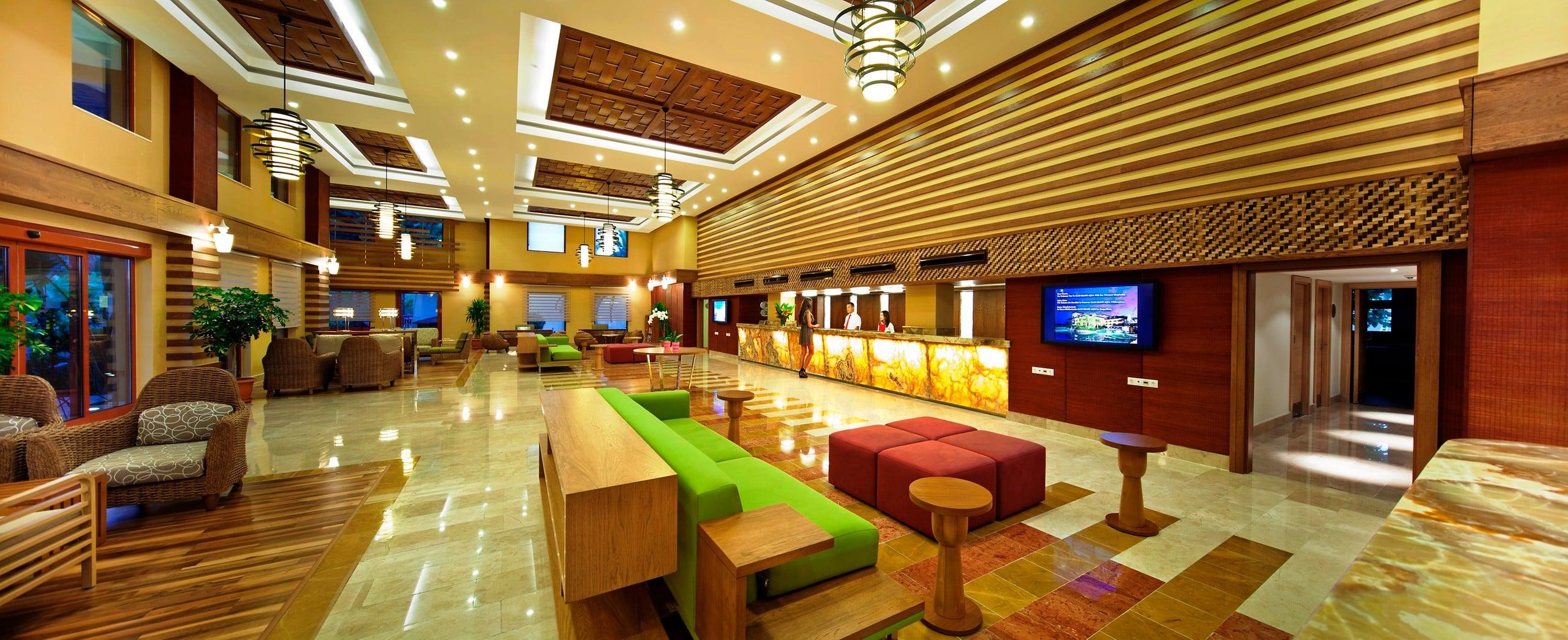 Club Grand Side Amazon Water World — 10