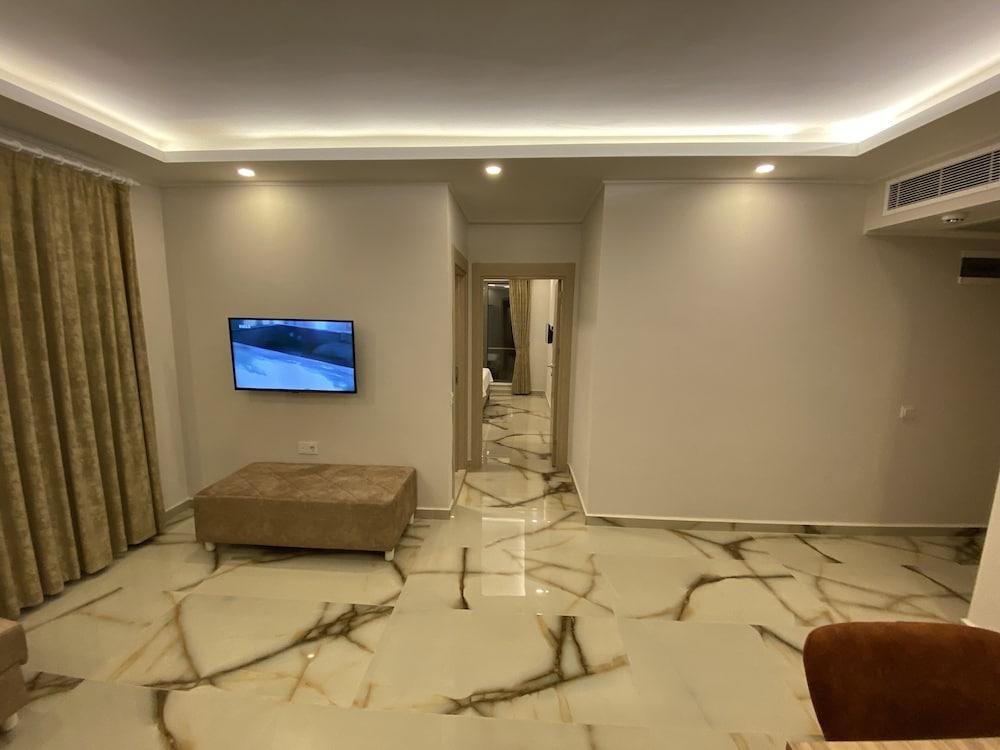 Huma Elite Hotel — 9