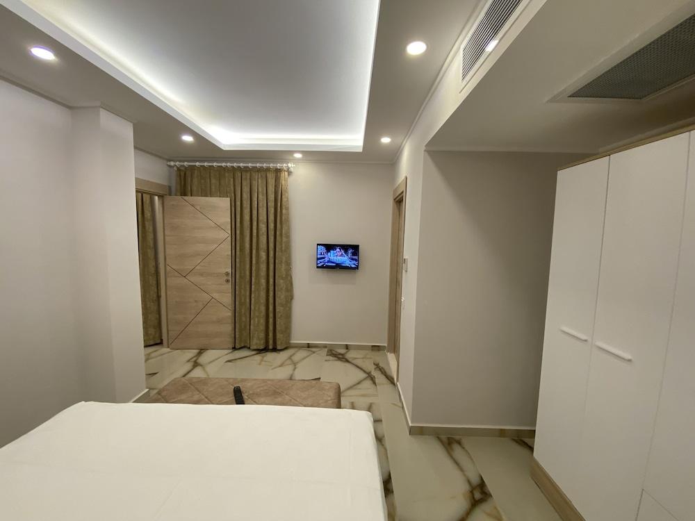 Huma Elite Hotel — 8