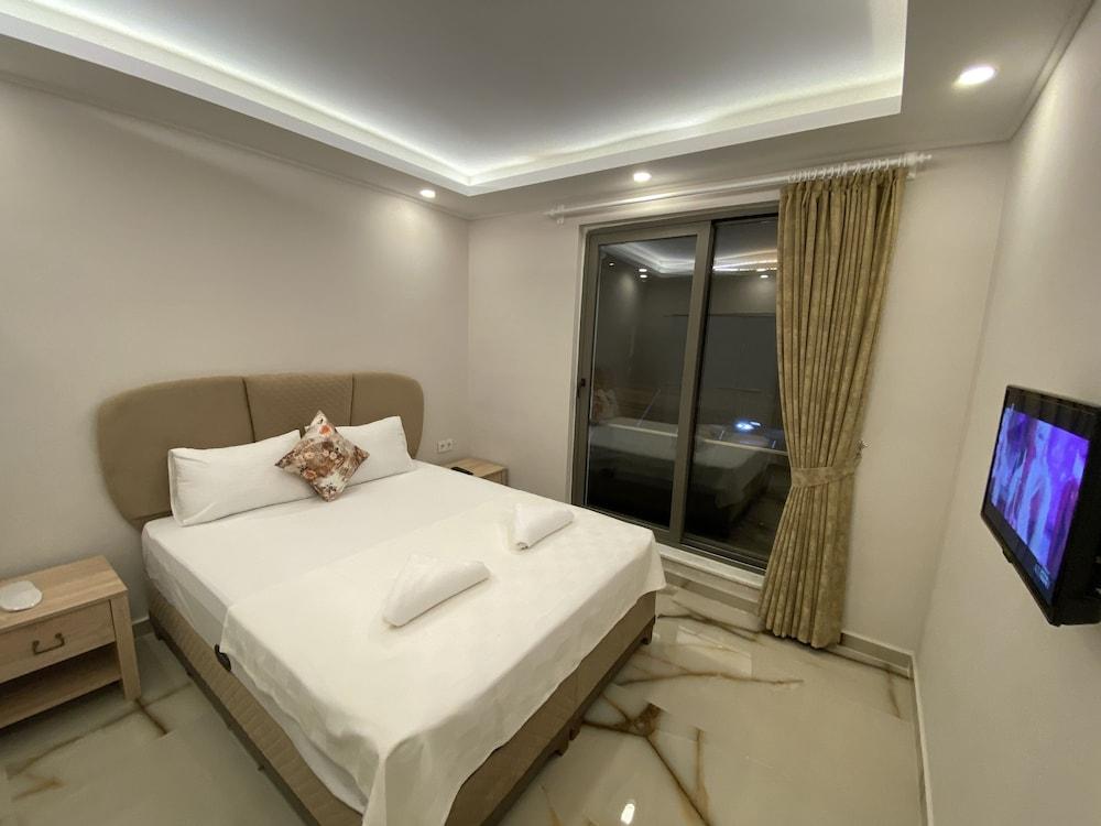 Huma Elite Hotel — 10