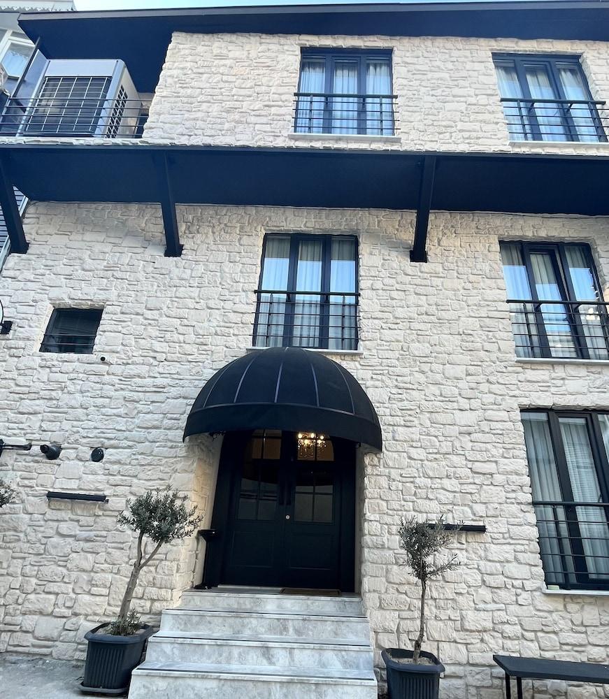 Mare House Boutique Hotel — 9