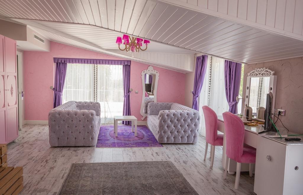 Limnades Hotel — 4