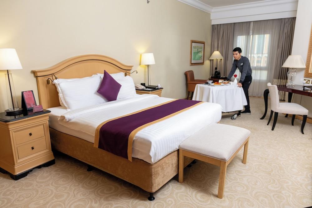 Movenpick Hotel Doha — 9