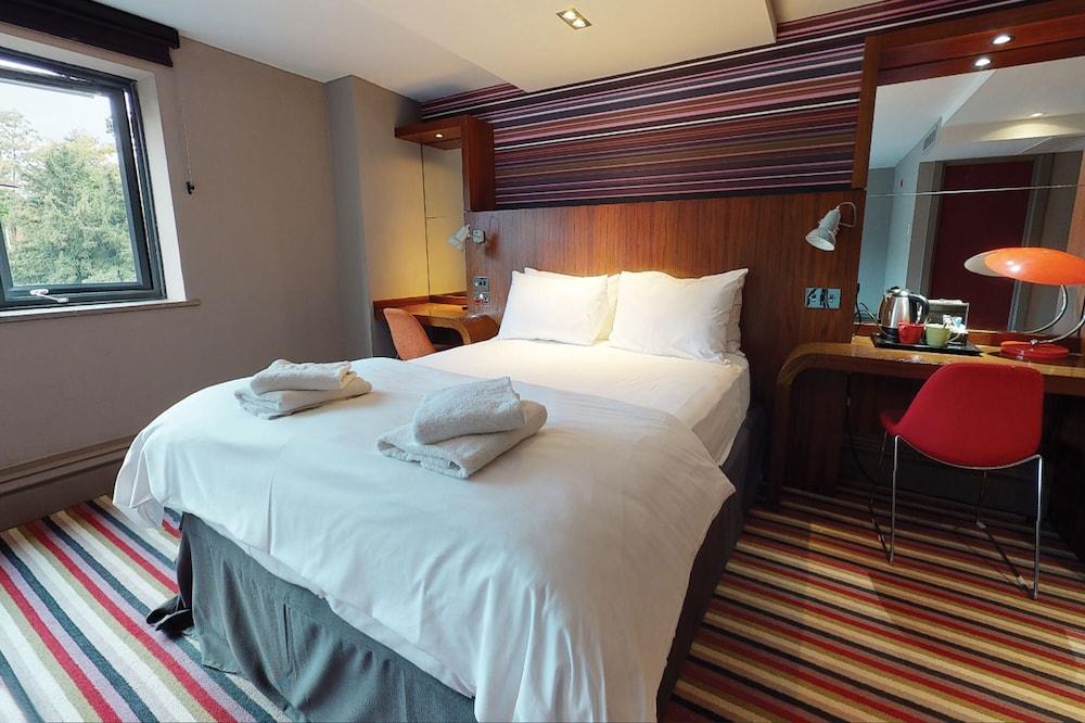Village Urban Resort Manchester Cheadle — 7
