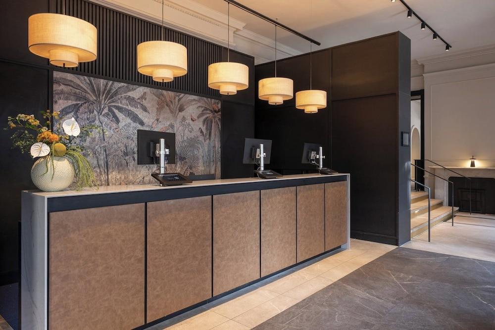 APEX WATERLOO PLACE HOTEL — 3
