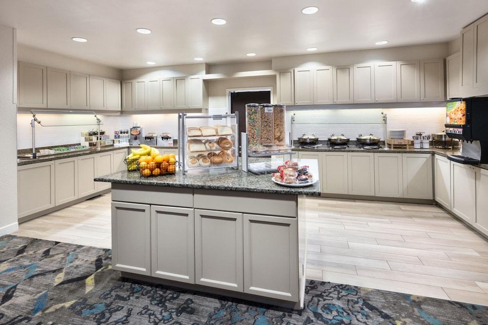 Residence Inn by Marriott Daytona Beach Speedway/Airport — 6