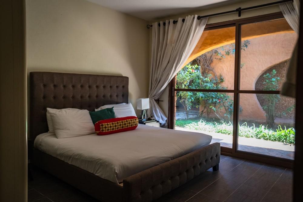 Le Petit Village Hotel — 9
