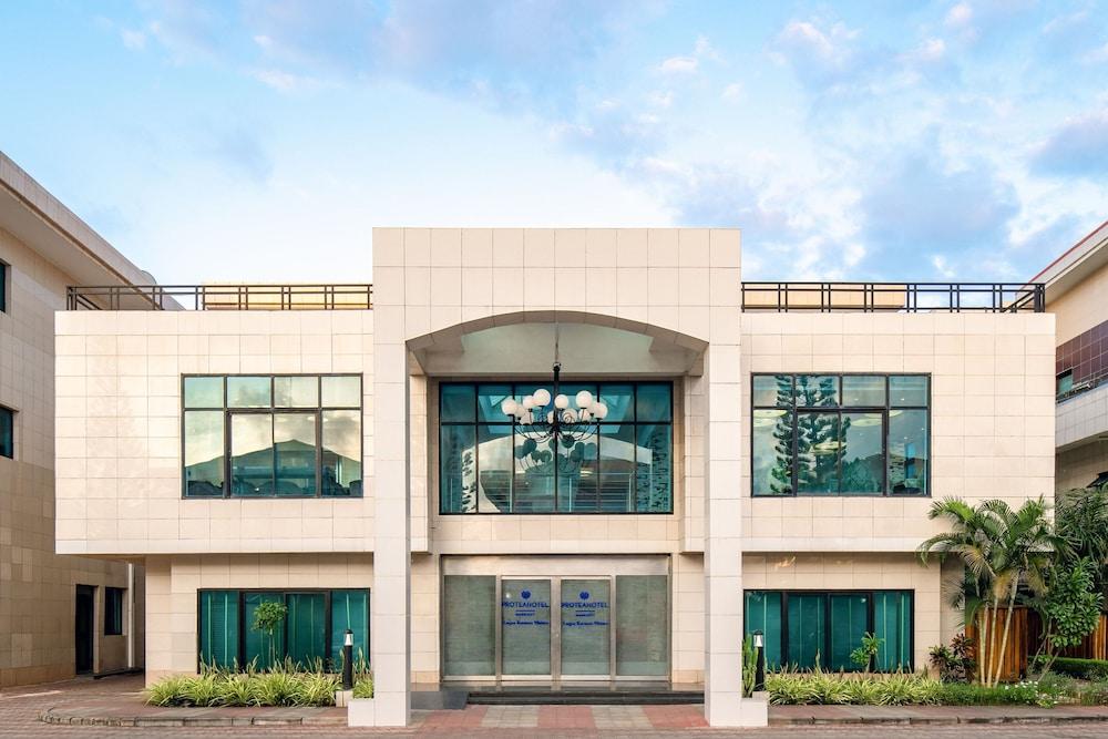 Protea Hotel By Marriott Lagos Kuramo Waters — 7