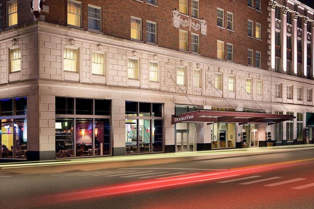 DoubleTree Suites by Hilton Detroit Downtown - Fort Shelby — 3