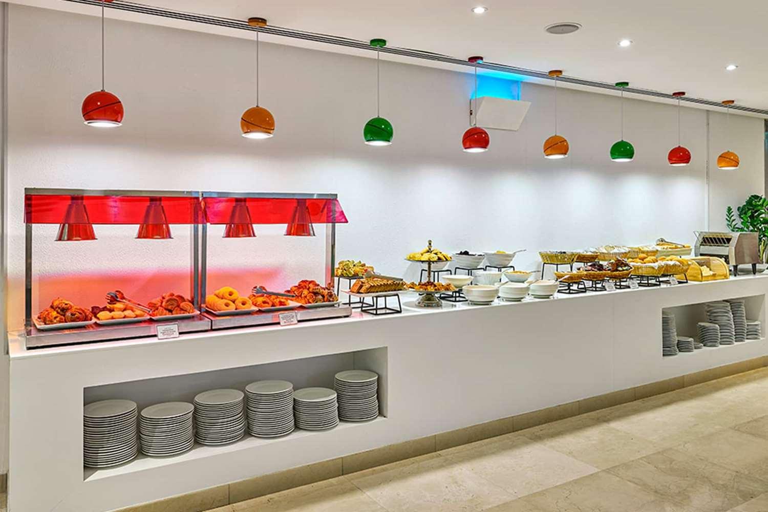 Ramada Hotel & Suites by Wyndham Dubai JBR — 5