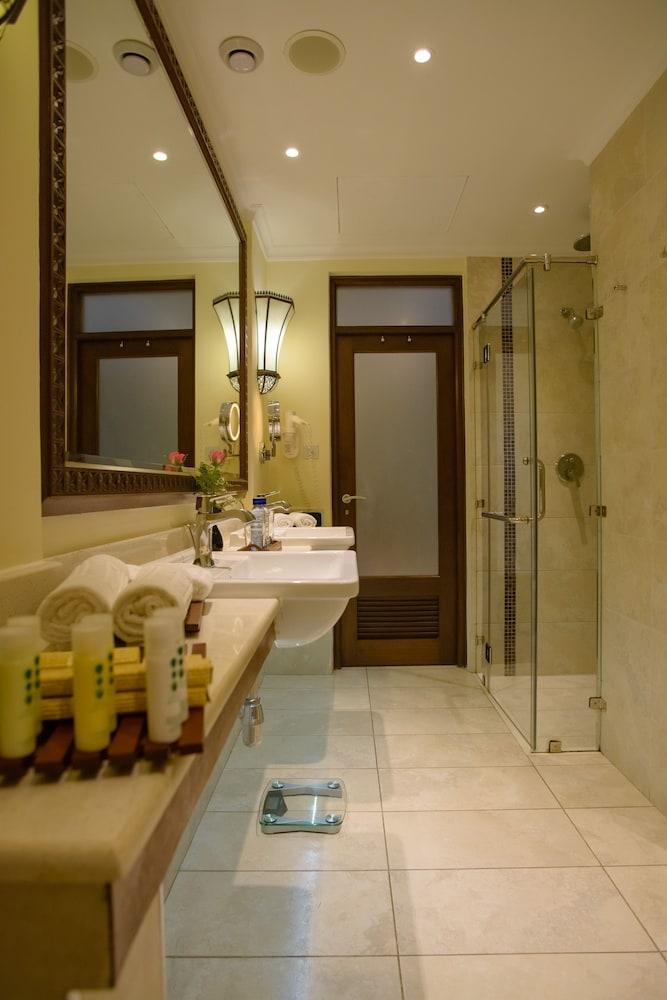 Sarova Whitesands Beach Resort and Spa — 9
