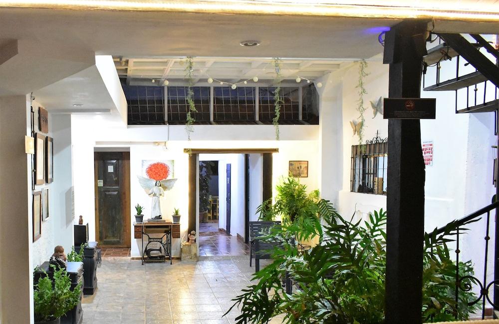 La Casa de Mamapan — 7