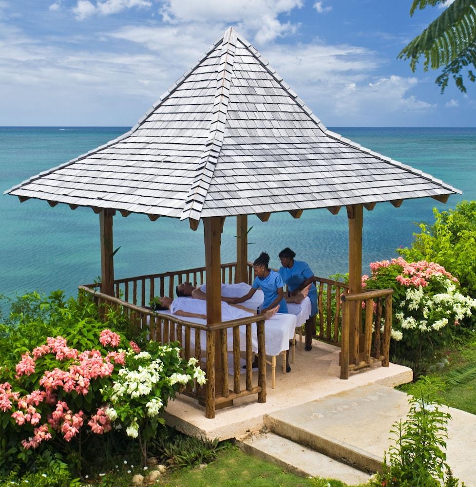 Calabash Cove Resort And Spa - Adults Only — 4