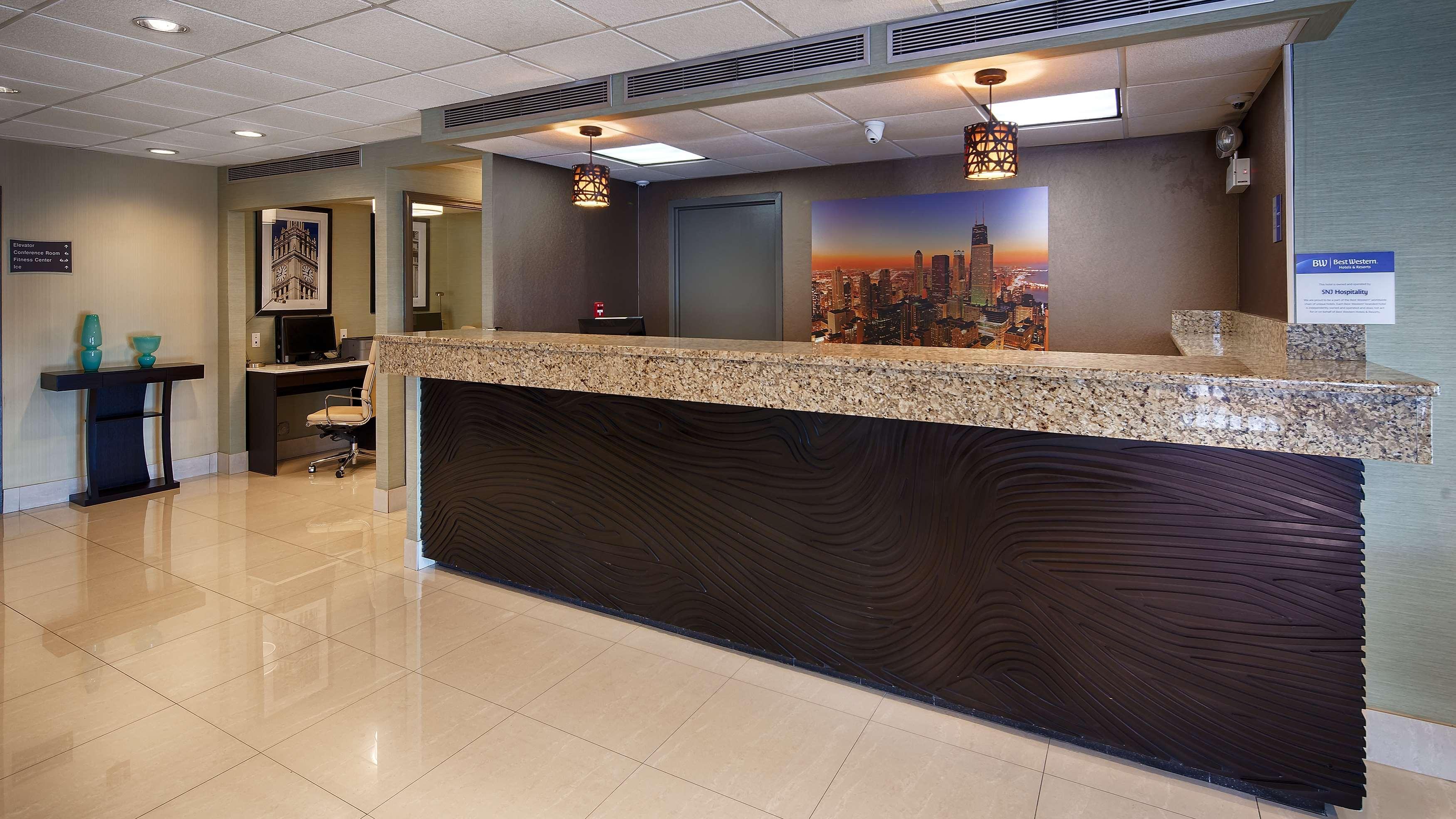 O Hare North Elk Grove Hotel