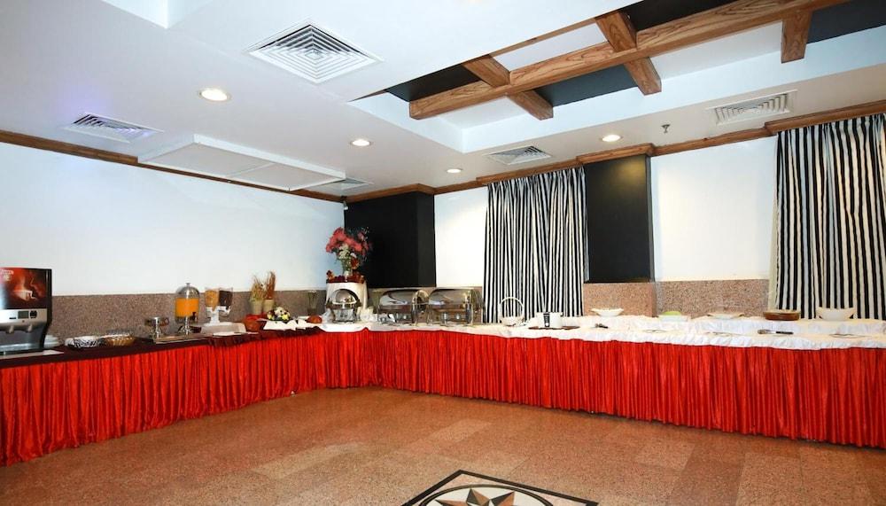 La Villa Hotel Doha 83852 — 7