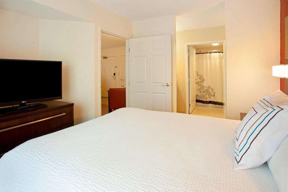 Residence Inn By Marriott Fort Wayne — 9