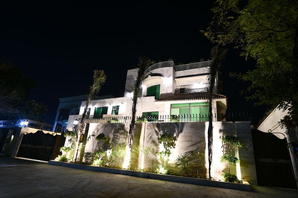 Royal Regency Hotel — 2