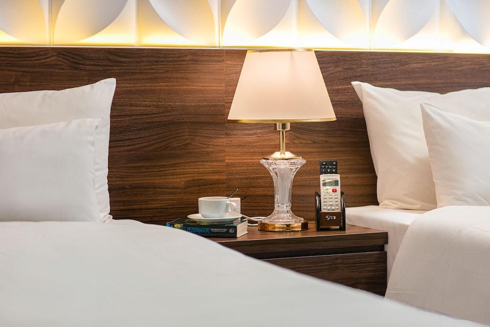 Diamond King Hotel and Travel (ex Hanoi Diamond King Hotel) — 5