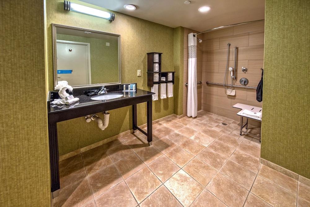 Hampton Inn Asheville-Tunnel Road — 9