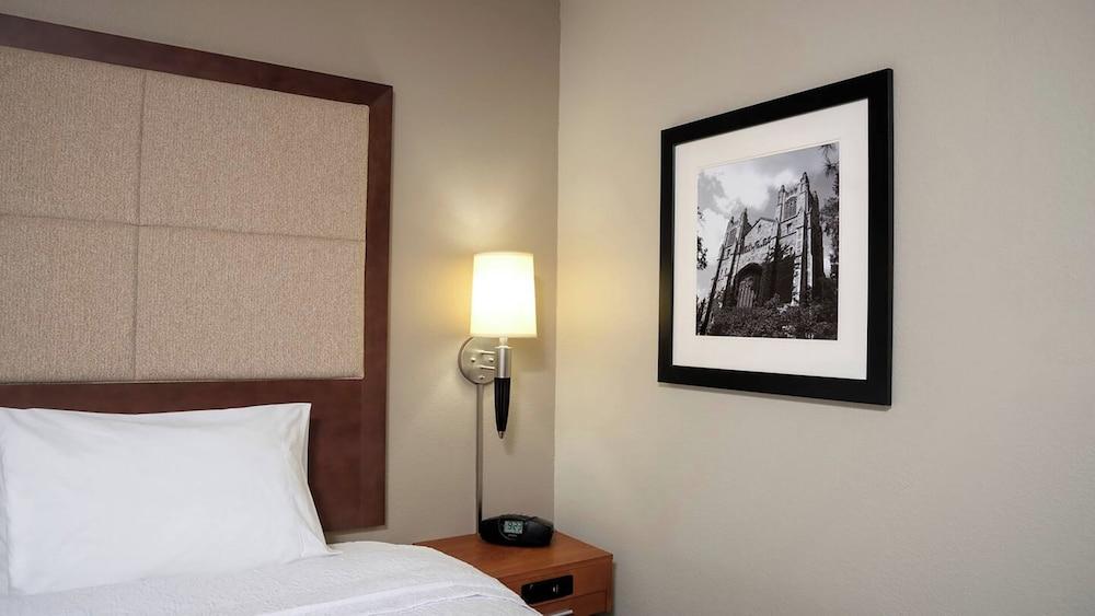 Larkspur Landing Hotel Ann Arbor — 2