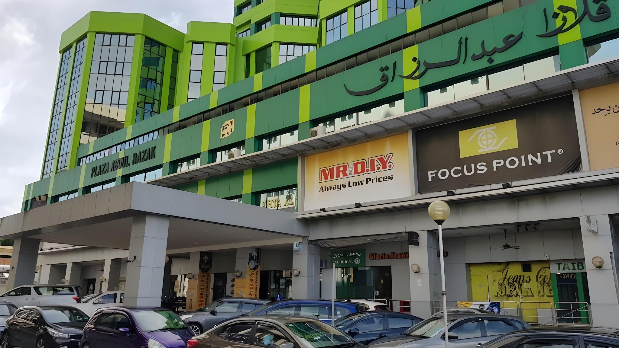 ABDUL RAZAK HOTEL APARTMENTS(MB) 874905 — 9